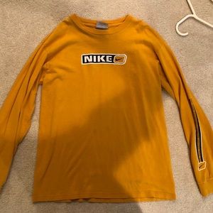 Retro Nike Long Sleeve